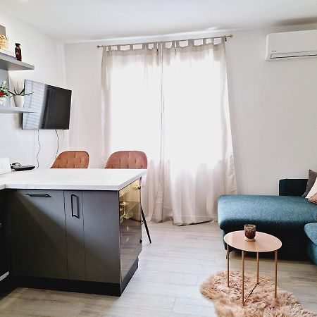 Apartman Maja **** Apartment Šibenik Екстериор снимка