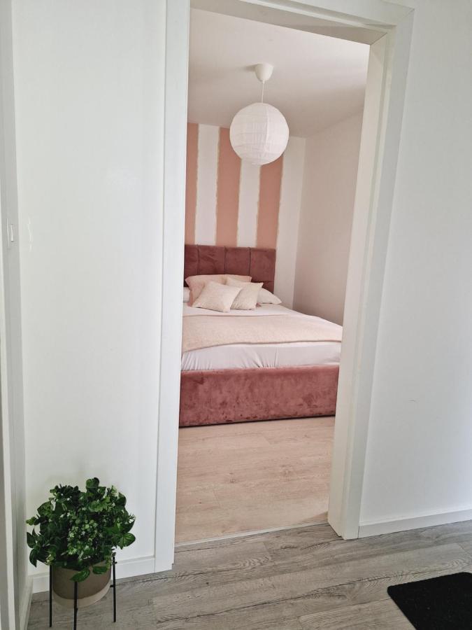 Apartman Maja **** Apartment Šibenik Екстериор снимка