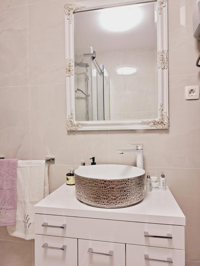 Apartman Maja **** Apartment Šibenik Екстериор снимка